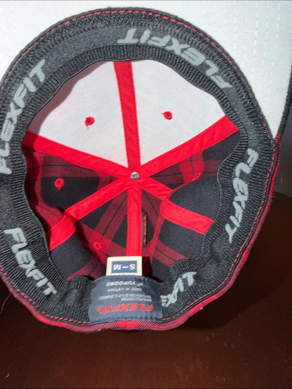 Red and Black Plaid Women's Baseball Cap
